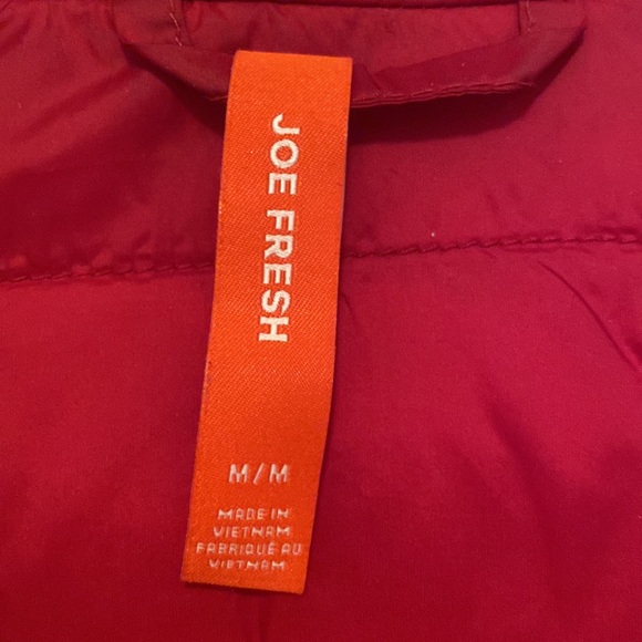 REVERSIBLE Puffer! Cannot go wrong if you want to add a puffer to your closet! - Picture 7 of 10